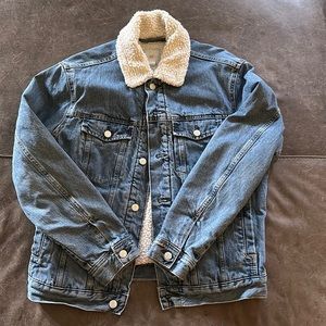 H&M Men’s Fleece lined jean jacket